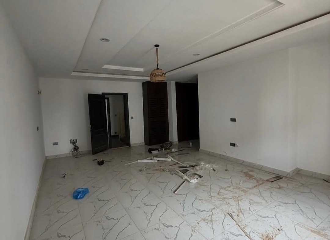4 Bedroom Duplex for Sale in Guzape Abuja
