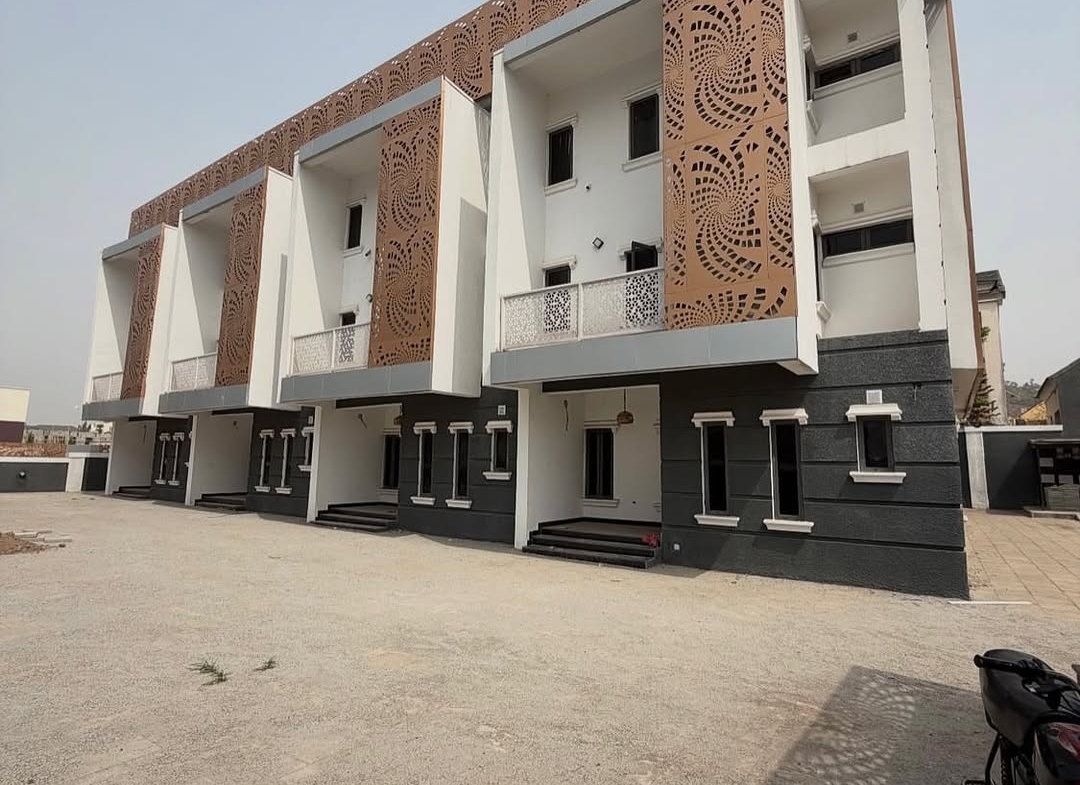 4 Bedroom Duplex for Sale in Guzape Abuja