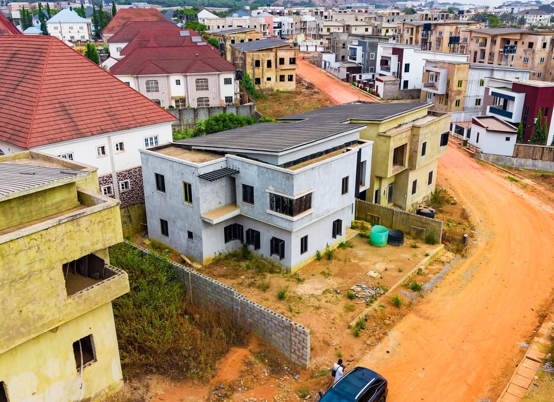 4 Bedroom Semi-Detached Duplex for Sale in Lifecamp Abuja