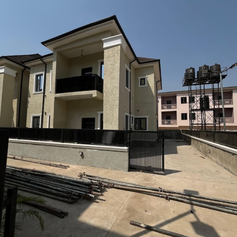 4 Bedroom Duplex for Sale in Gaduwa Abuja