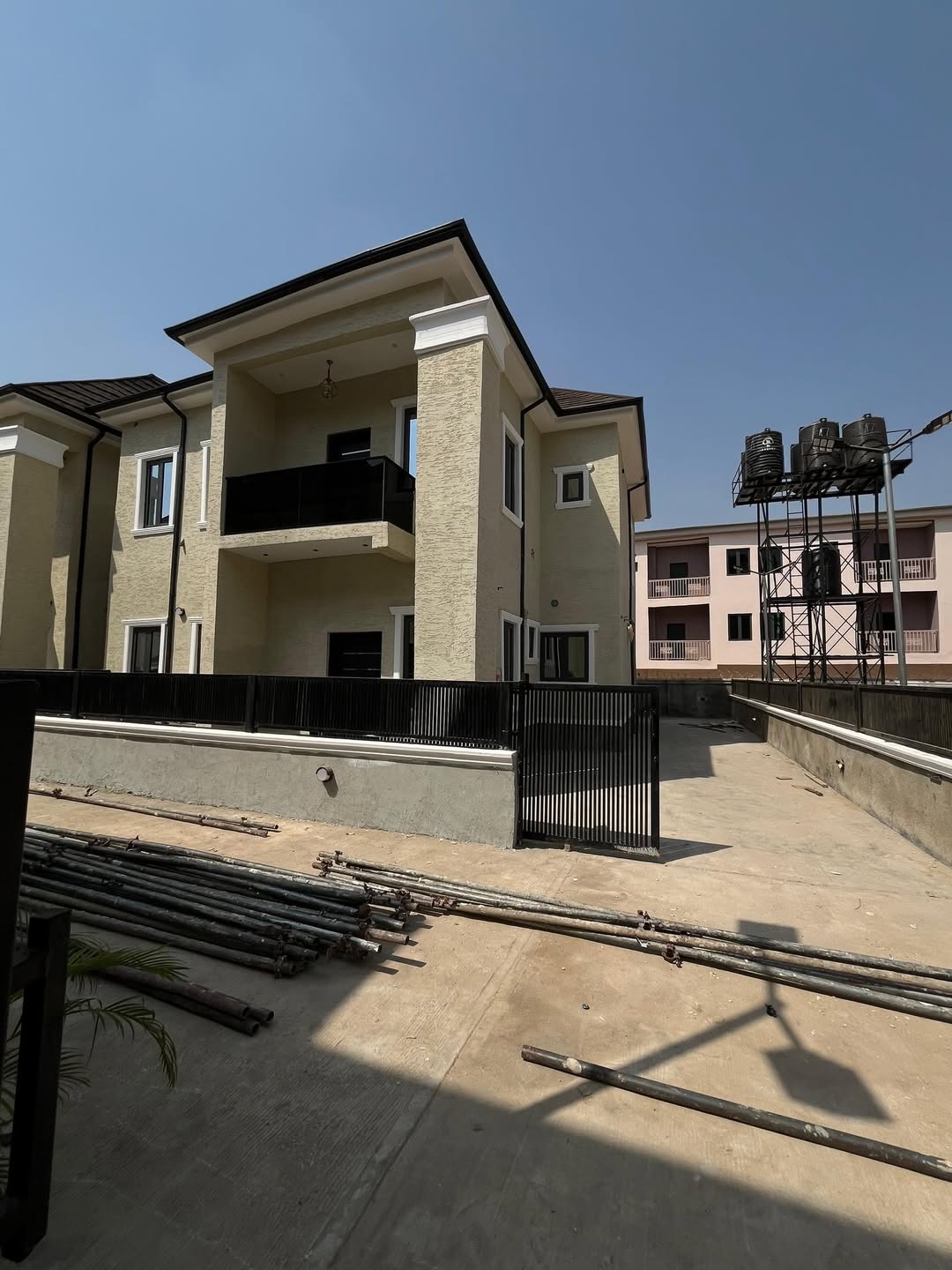 4 Bedroom Duplex for Sale in Gaduwa Abuja