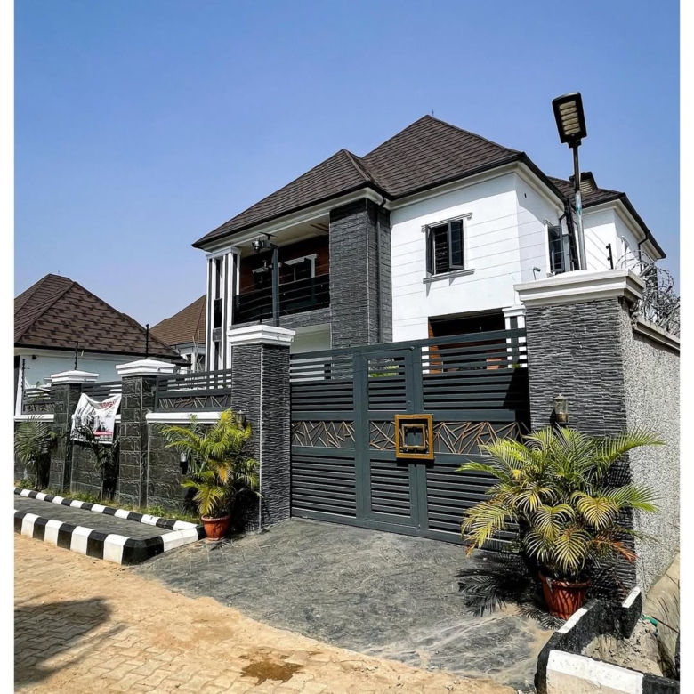 4 Bedroom Detached Duplex for Sale in Lugbe Abuja