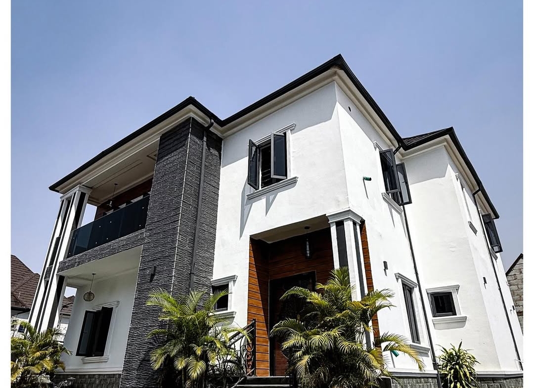 4 Bedroom Detached Duplex for Sale in Lugbe Abuja