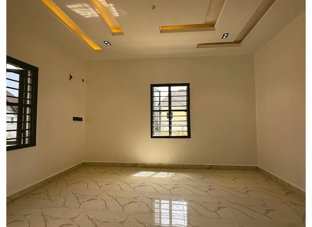 4 Bedroom Detached Duplex for Sale in Lugbe Abuja