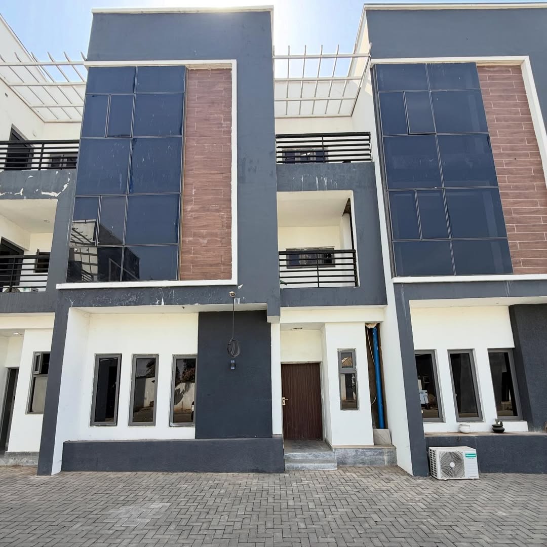 4 Bedroom Terrace Duplex for Sale in Wuye Abuja
