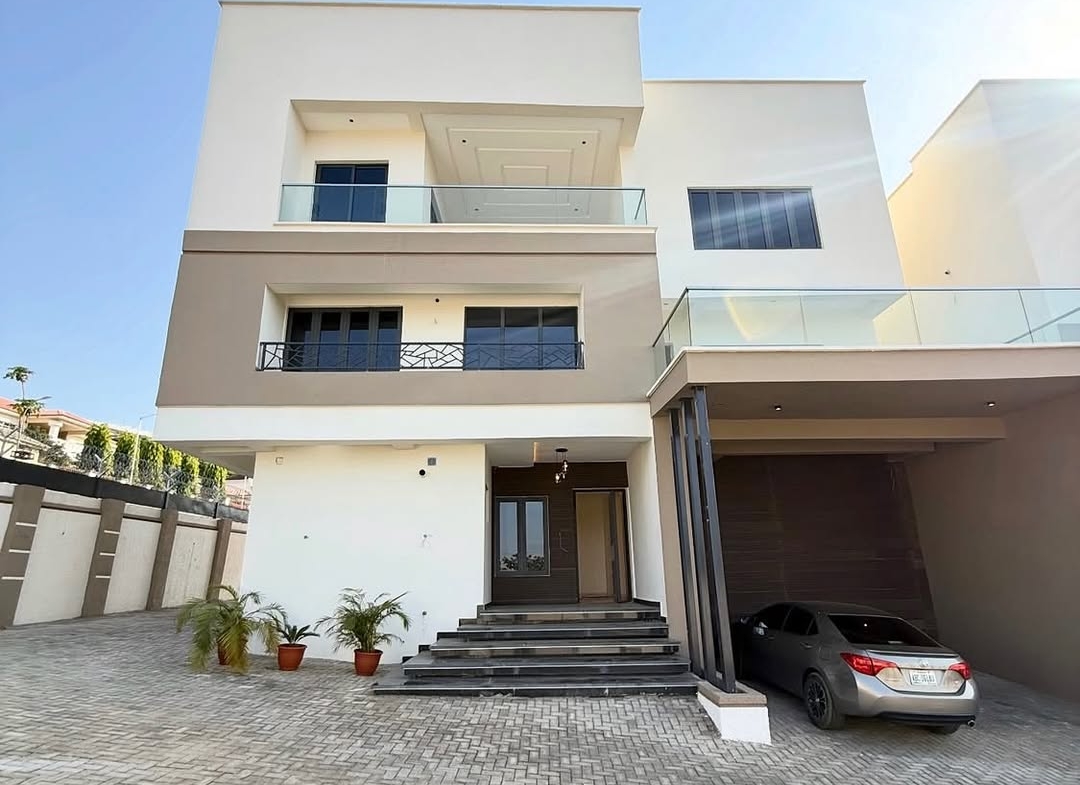 6 Bedroom Fully Detached Duplex for Sale in Asokoro Abuja