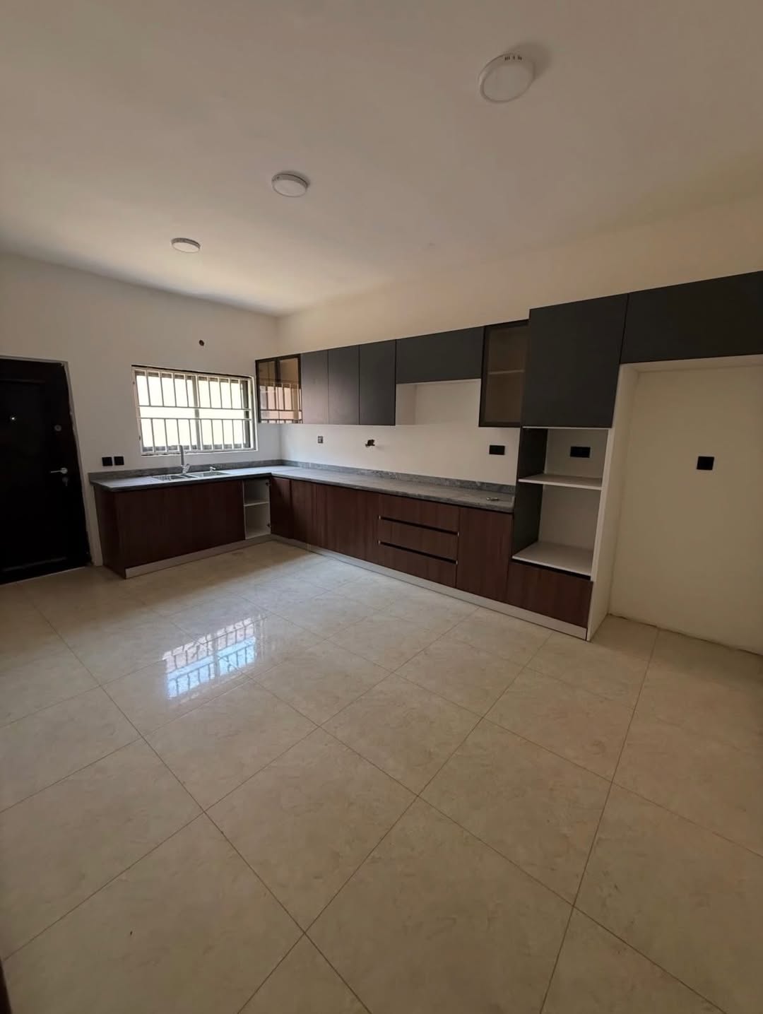 5 Bedroom Semi-Detached Duplex for Sale in Mabushi Abuja