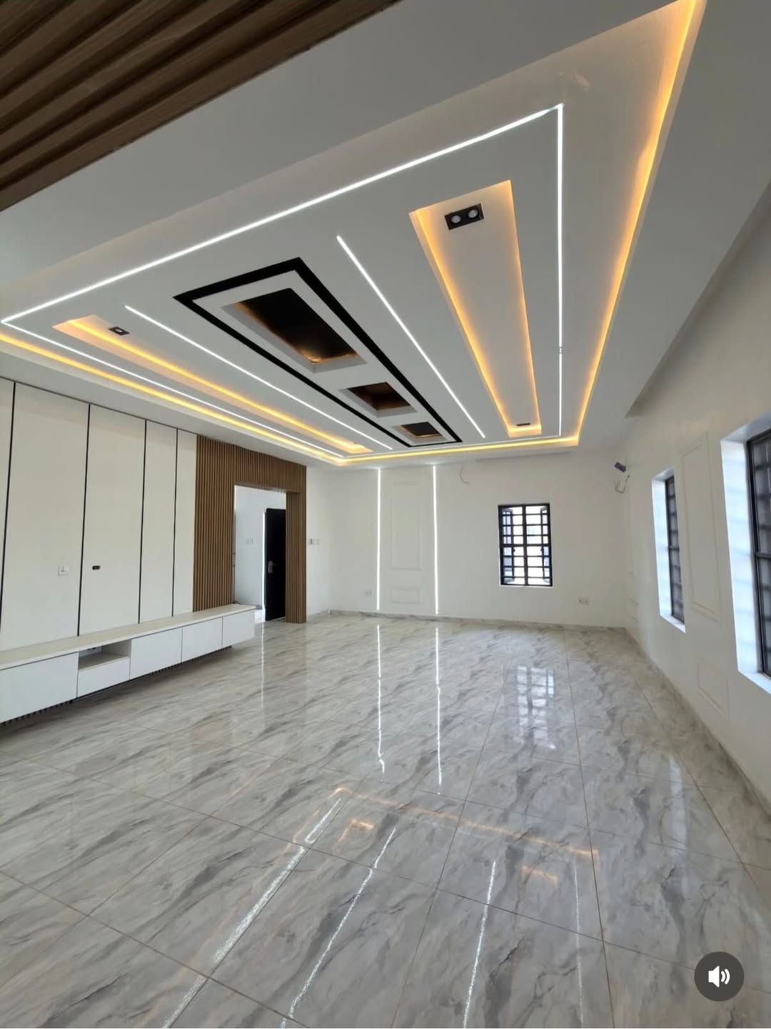 6 Bedroom Fully Detached Duplex for Sale in Dakwo Abuja