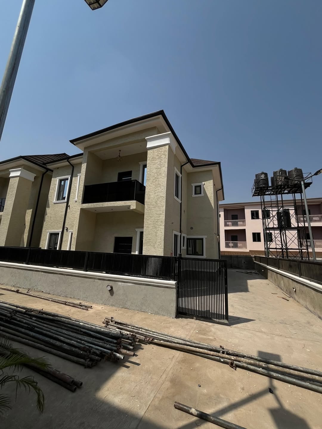 4 Bedroom Duplex for Sale in Gaduwa Abuja