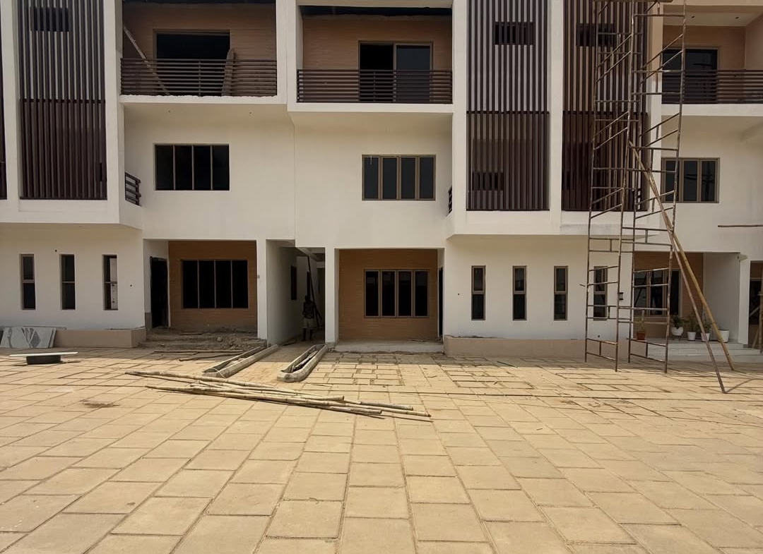 4 bedroom terrace duplex for sale in Mabushi