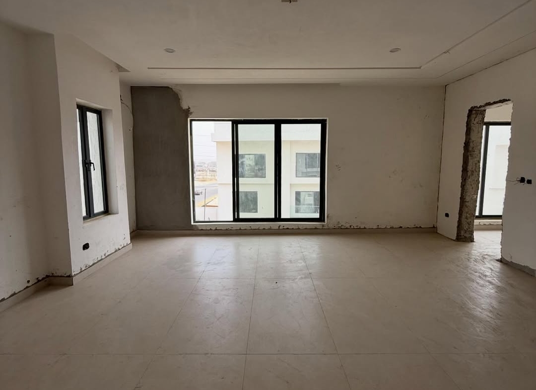 6 Bedroom Villa for Sale in Katampe Extension Abuja