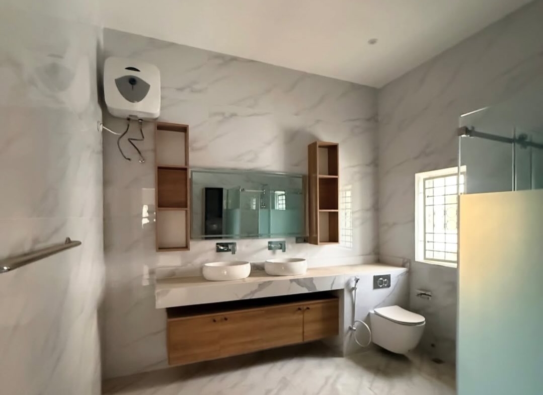 7 Bedroom Fully Detached House for Sale in Jabi Abuja