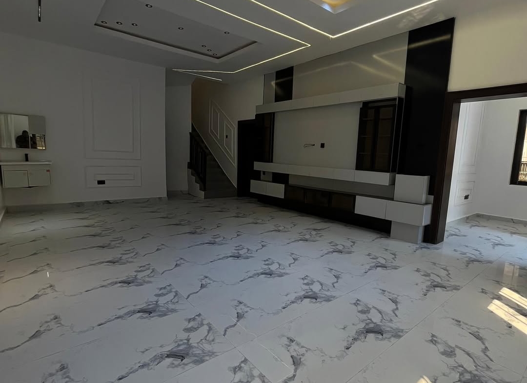 4 Bedroom Duplex for Sale in Gaduwa Abuja