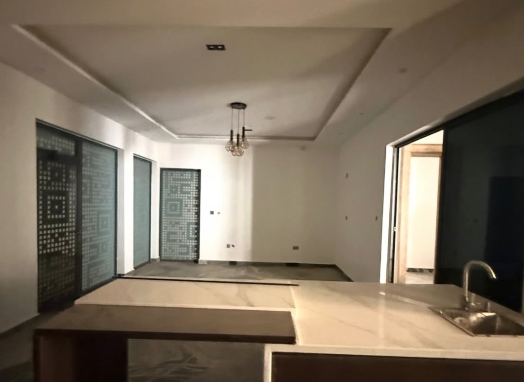 7 Bedroom Fully Detached House for Sale in Jabi Abuja