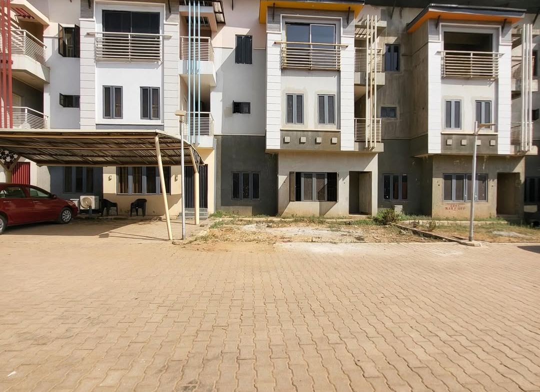 5 Bedroom Terrace Duplex for Sale in Jabi Lifecamp Abuja