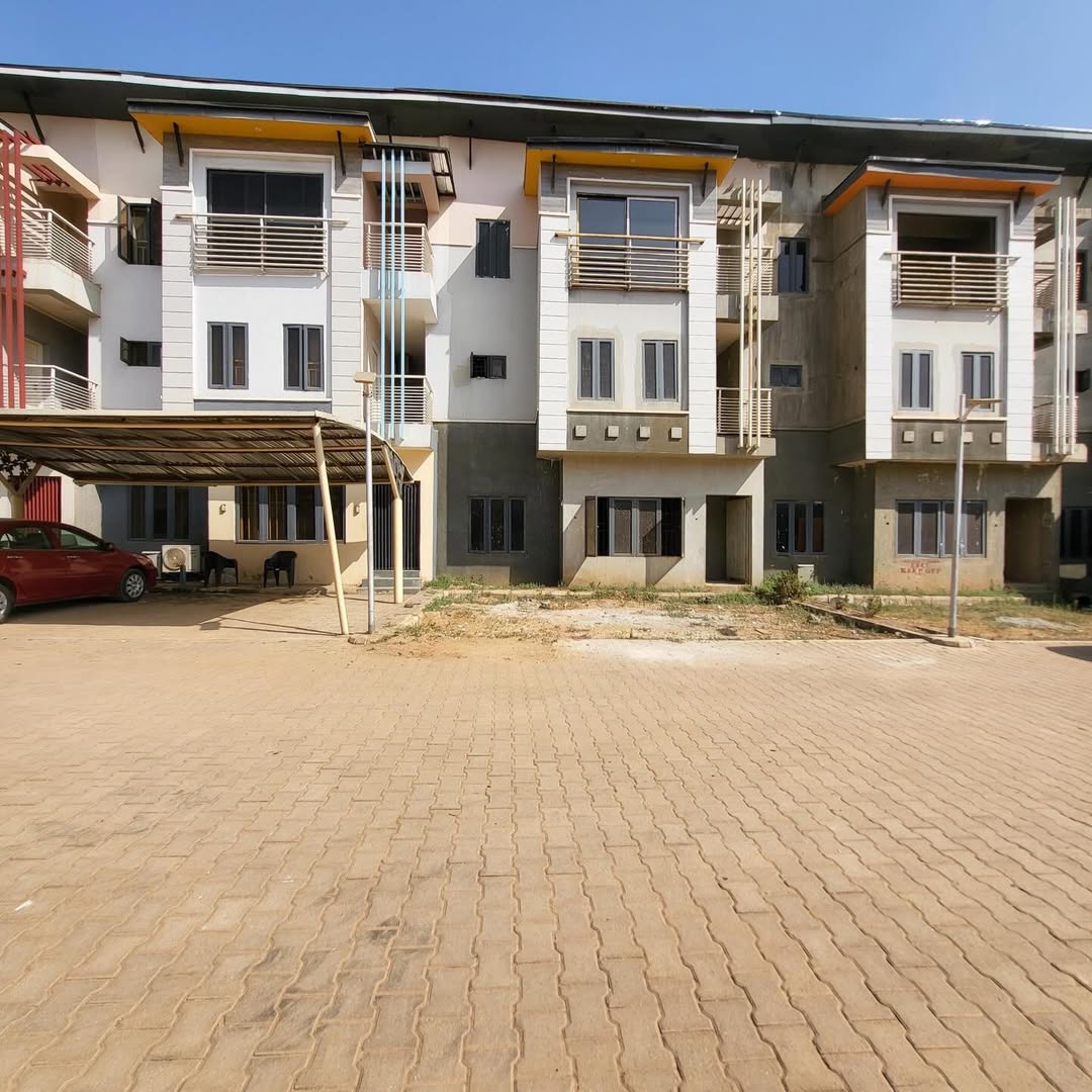 5 Bedroom Terrace Duplex for Sale in Jabi Lifecamp Abuja