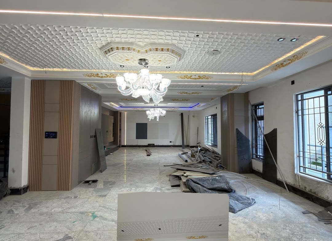 8 Bedroom Luxury Detached House for Sale in Guzape Abuja