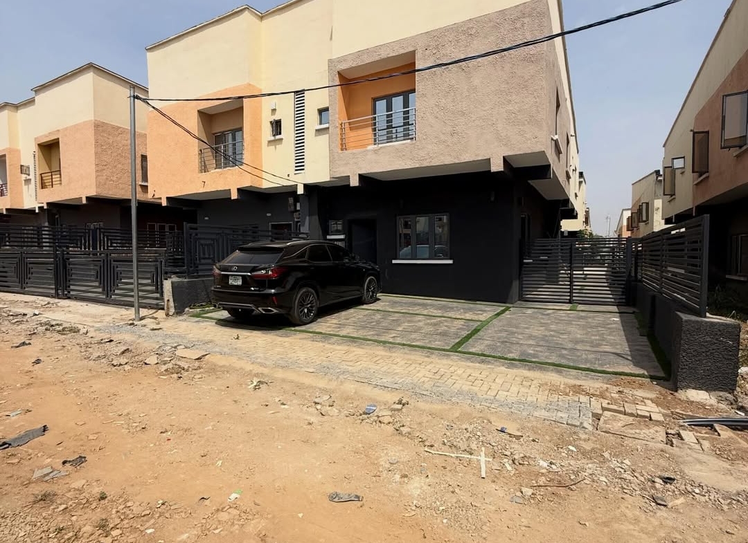 4 Bedroom Semi-Detached Duplex for Sale in Lifecamp Abuja
