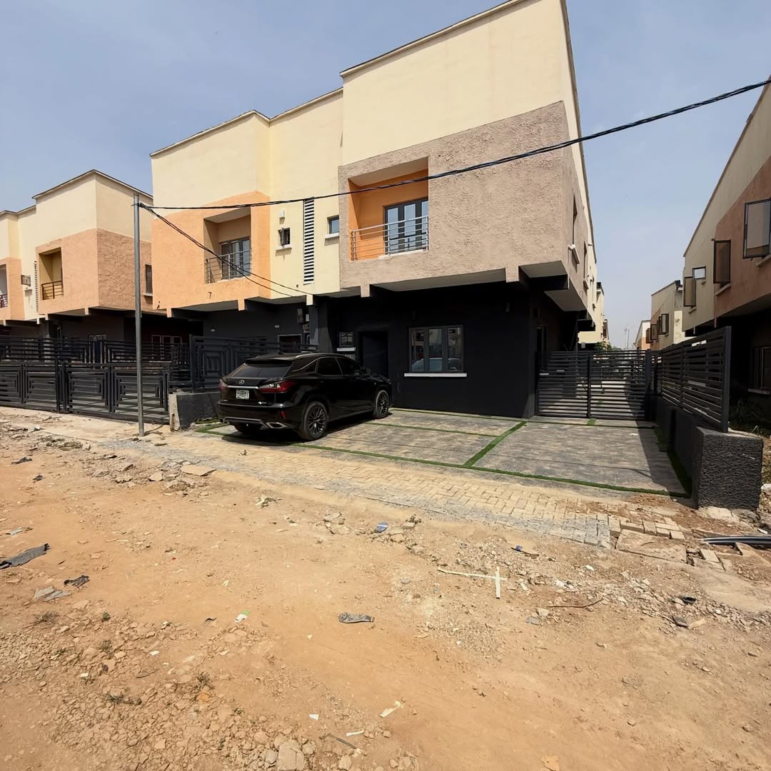4 Bedroom Semi-Detached Duplex for Sale in Lifecamp Abuja