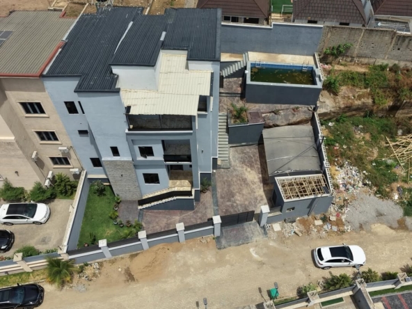 6 Bedroom Semi-Detached Duplex for Sale in Guzape Abuja
