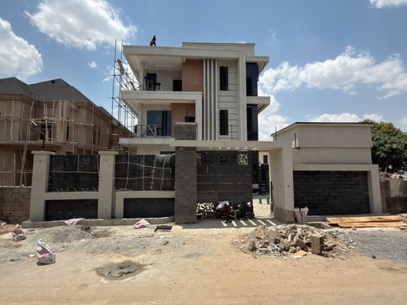 6 Bedroom Fully Detached Duplex for Sale in Apo Resettlement Abuja