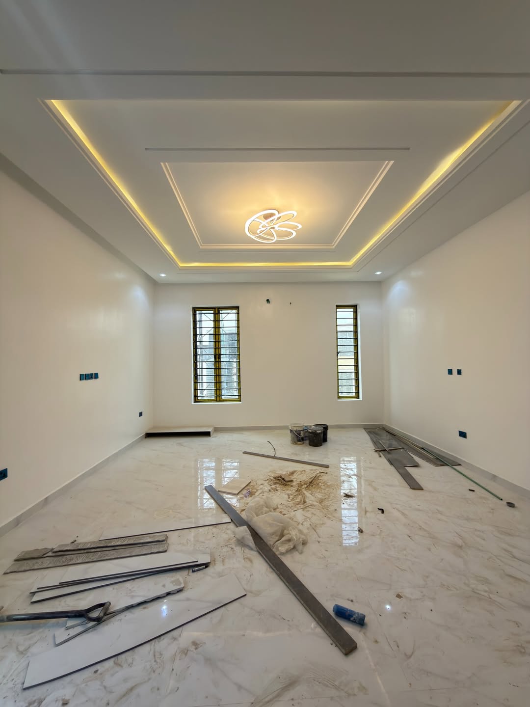 6 Bedroom Fully Detached Duplex for Sale in Apo Resettlement Abuja