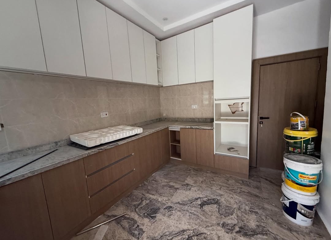 5 Bedroom Semi-Detached Duplex for Sale in Wuye Abuja