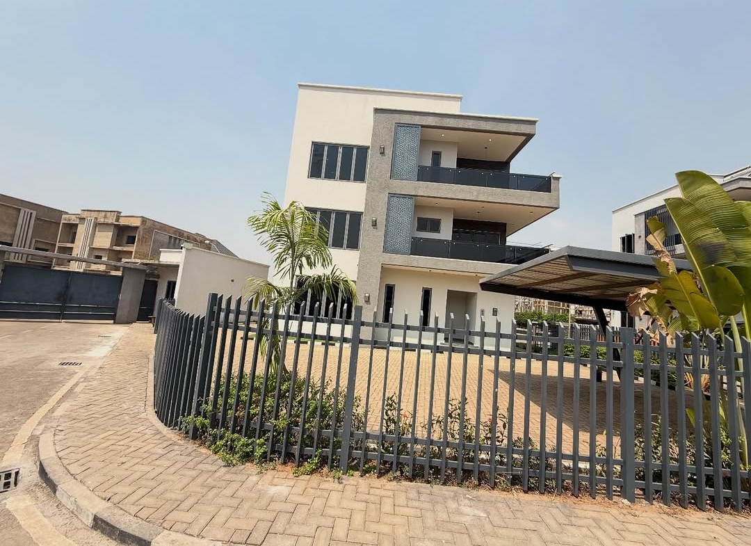5 Bedroom Detached Duplex for Sale in Wuye Abuja