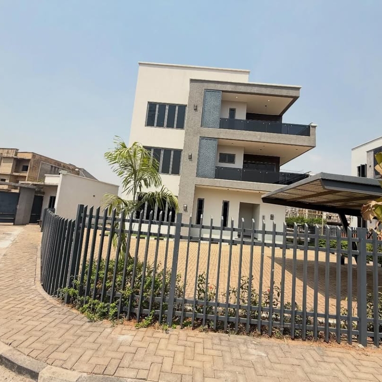 5 Bedroom Detached Duplex for Sale in Wuye Abuja