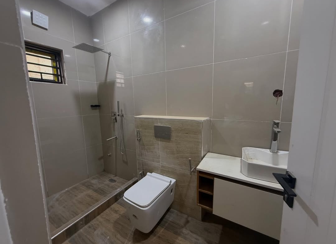 5 Bedroom Detached Duplex for Sale in Wuye Abuja