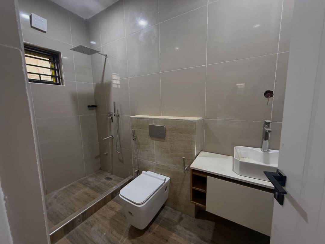 5 Bedroom Detached Duplex for Sale in Wuye Abuja