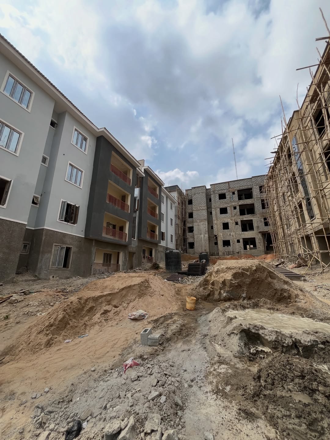 3 Bedroom Apartment for Sale in Apo Legislative Quarters, Abuja