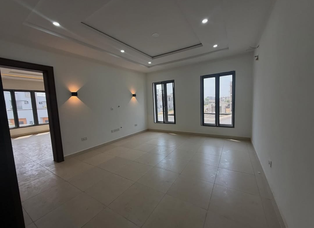 5 Bedroom Detached Duplex for Sale in Wuye Abuja