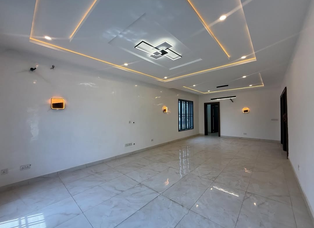 5 Bedroom Detached Duplex for Sale in Wuye Abuja