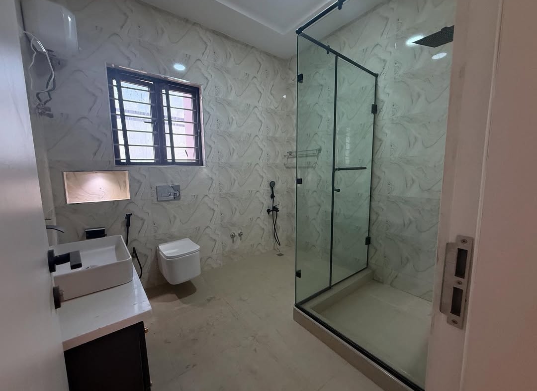 4 bedroom terrace duplex for sale in Jahi Abuja