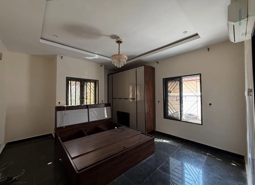 8 Units Apartment Complex for Sale in Wuse 2 Abuja