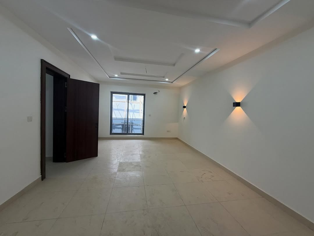 5 Bedroom Detached Duplex for Sale in Wuye Abuja