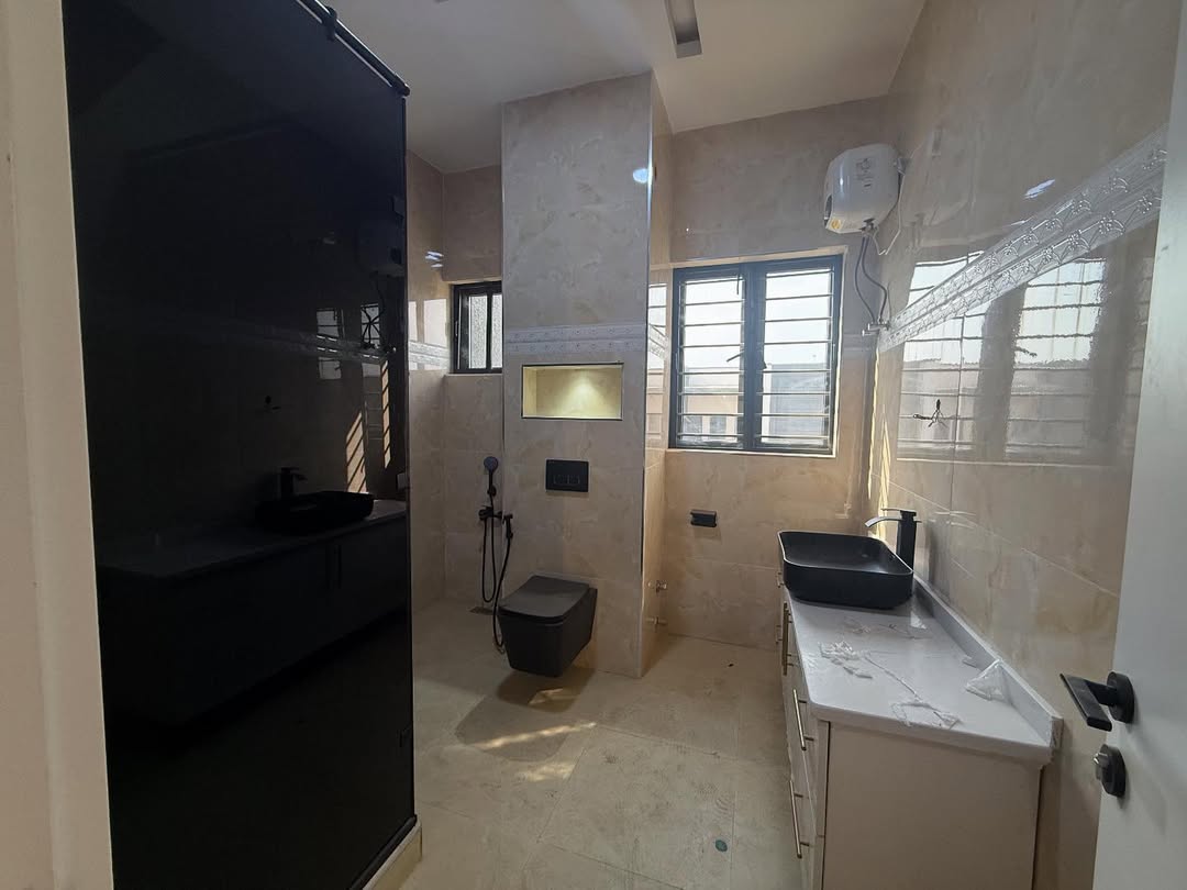 4 bedroom terrace duplex for sale in Jahi Abuja