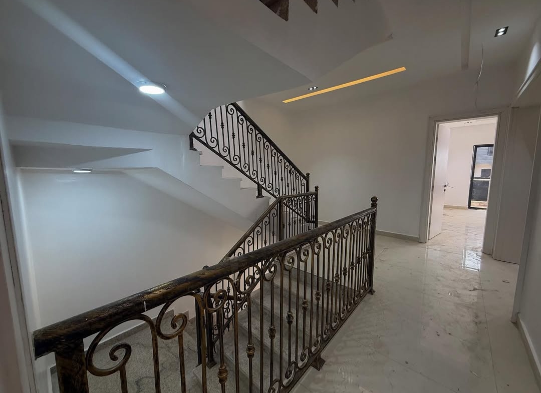 4 bedroom terrace duplex for sale in Jahi Abuja