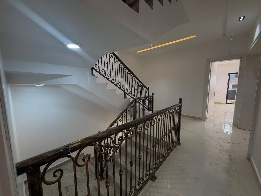 4 bedroom terrace duplex for sale in Jahi Abuja