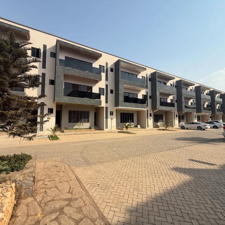 4 bedroom terrace duplex for sale in Jahi Abuja