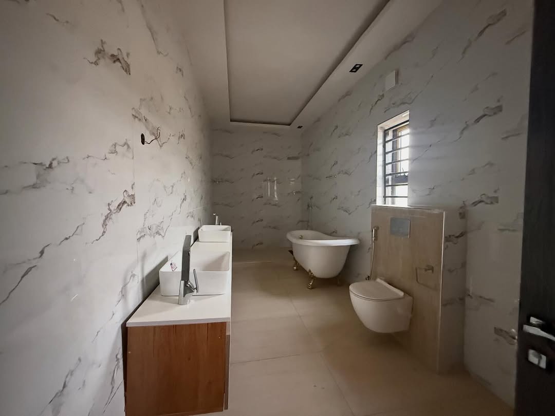 5 Bedroom Detached Duplex for Sale in Wuye Abuja