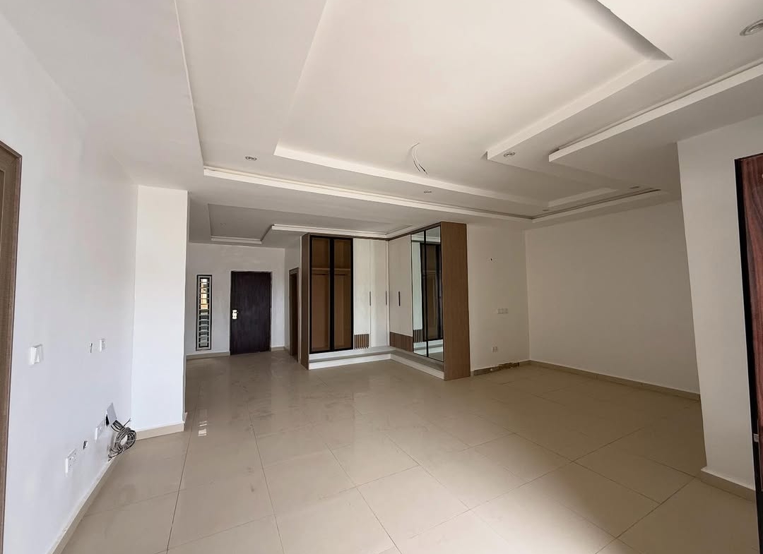 5 Bedroom Semi-Detached Duplex for Sale in Wuye Abuja