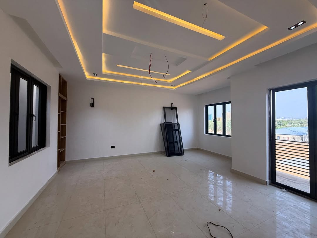 4 bedroom terrace duplex for sale in Jahi Abuja