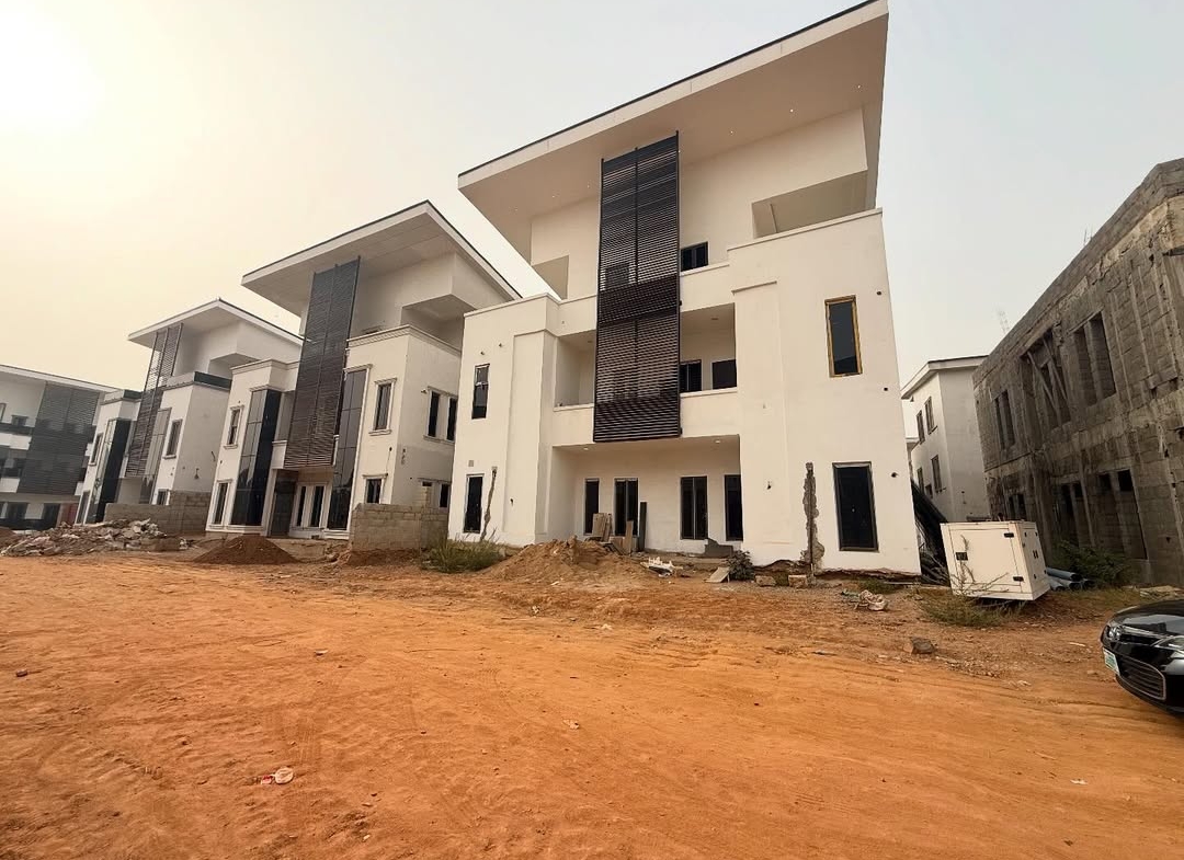 5 Bedroom Detached Duplex for Sale in Wuye Abuja