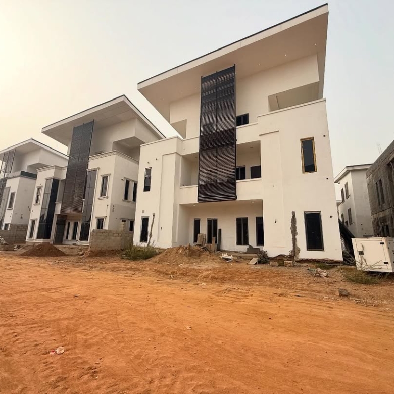 5 Bedroom Detached Duplex for Sale in Wuye Abuja