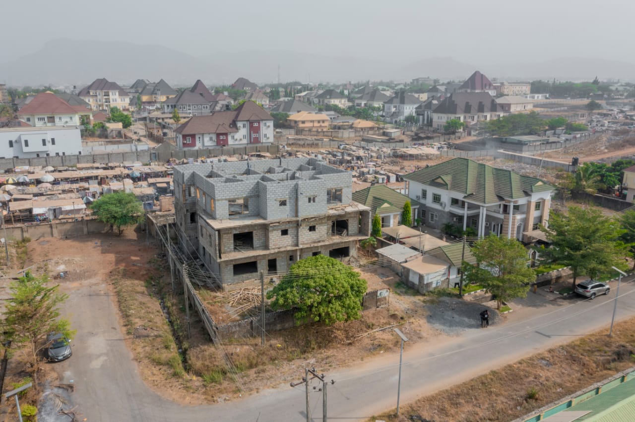 6 Bedroom Semi-Detached Duplex for Sale in Galadima Gwarinpa Abuja