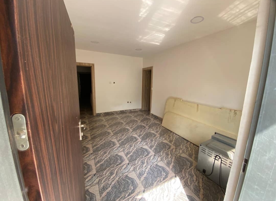 12 Room Duplex for Rent in Abuja – Office Use