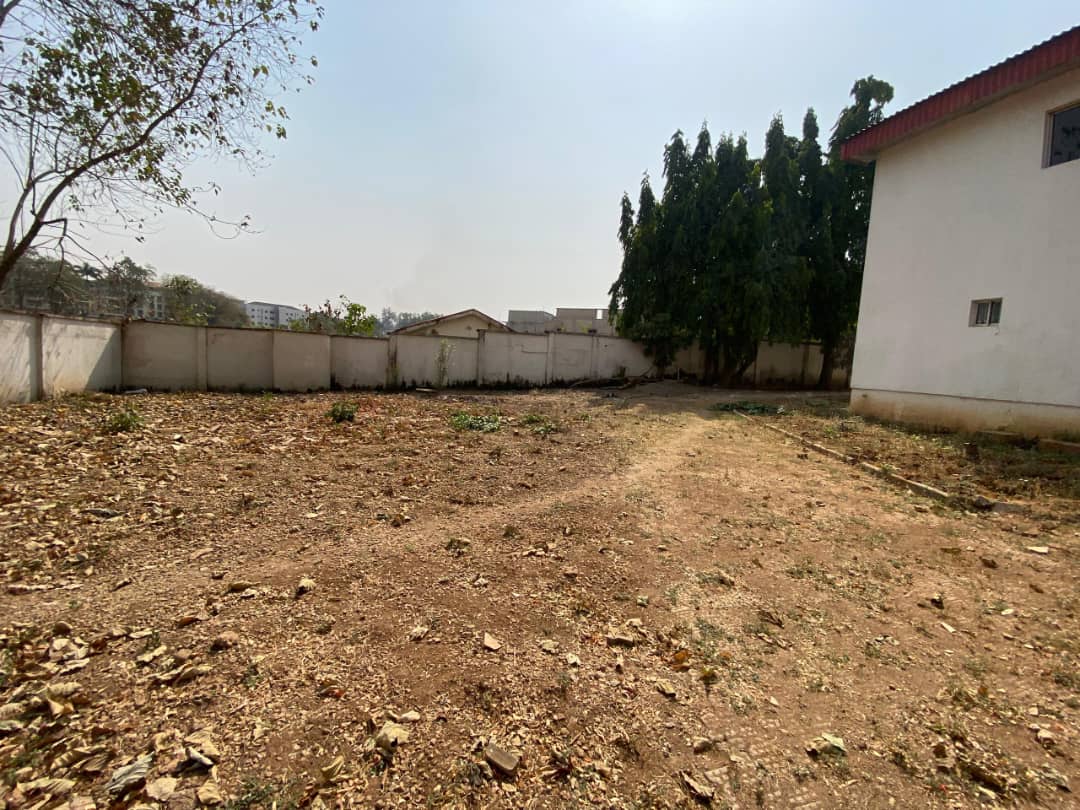 12 Room Duplex for Rent in Abuja – Office Use