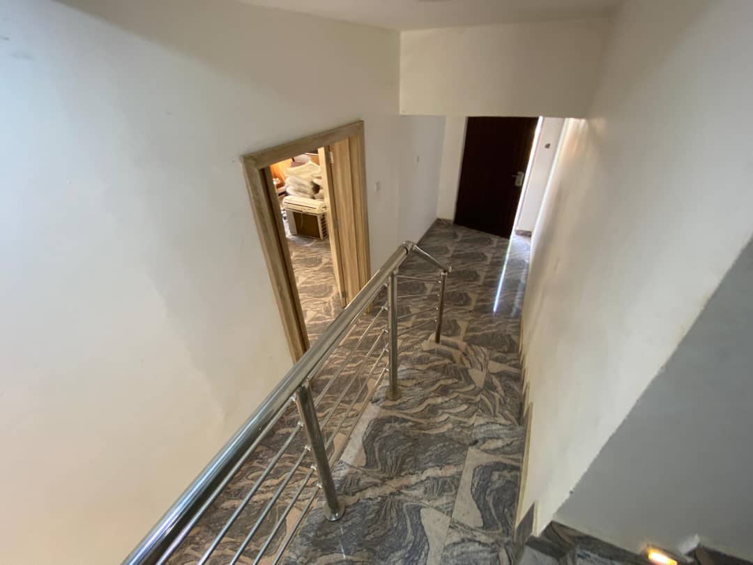 12 Room Duplex for Rent in Abuja – Office Use